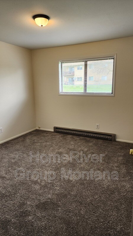 Building Photo - 2327 55th St