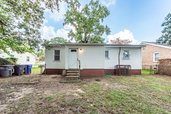 Building Photo - 1529 Marietta St