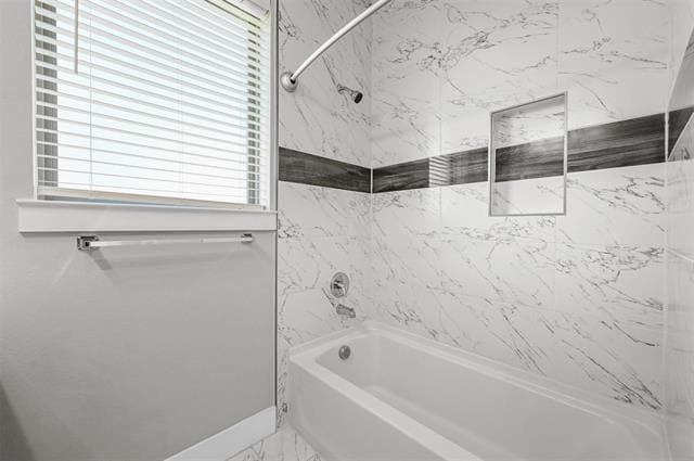 Building Photo - 204 N Getzendaner St