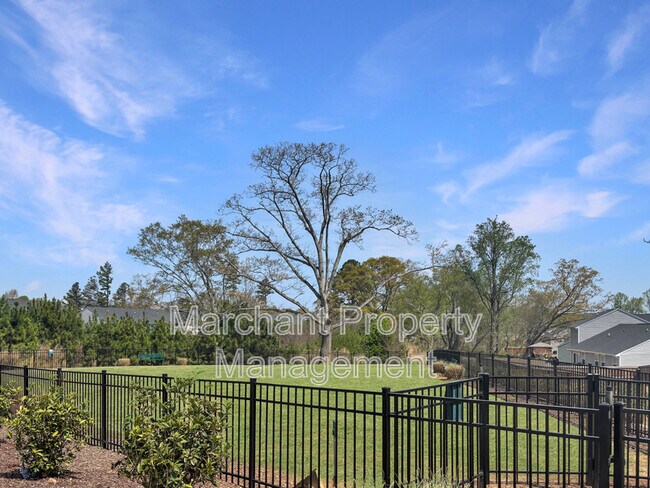 Building Photo - 305 Mancini Dr