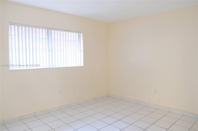 Building Photo - 9962 SW 88th St