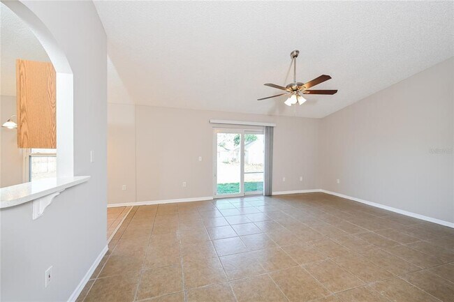 Building Photo - 2709 W Covington Dr