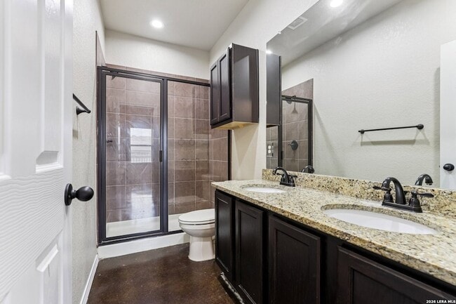 Building Photo - 219 Eugene Pass