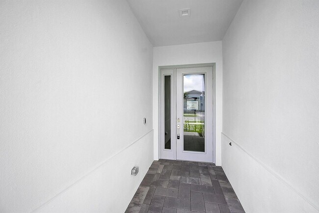 Building Photo - 13072 Feathering Wy