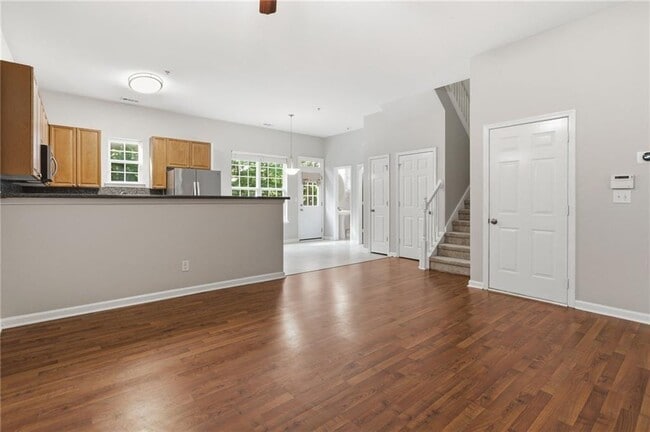Building Photo - 218 Ranier Ct.