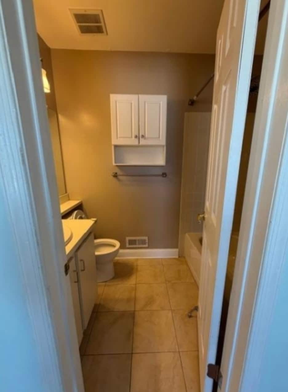 Building Photo - 3705 Pinhorn Dr