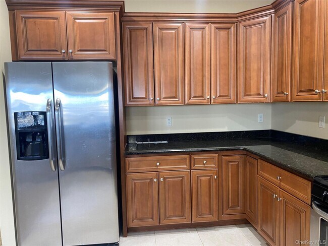 Building Photo - 11 Nicole Ct