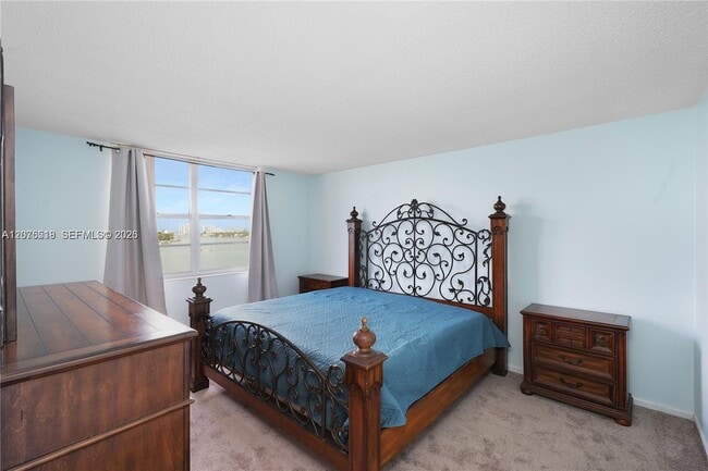 Building Photo - 6770 Indian Creek Dr