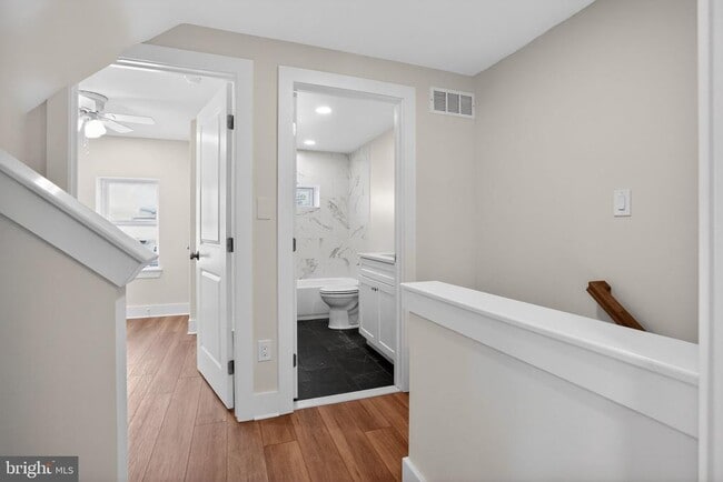 Building Photo - 344 Grove St