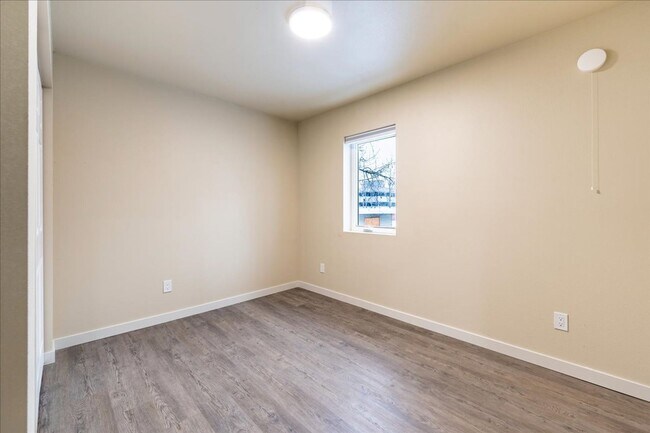 Building Photo - 1632 Stacia St