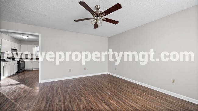 Building Photo - 3712 Firethorne Dr