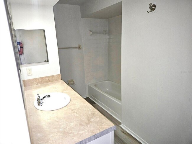 Building Photo - 2618 Country Grove Blvd