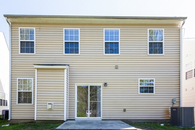 Building Photo - 5104 Abercromby St