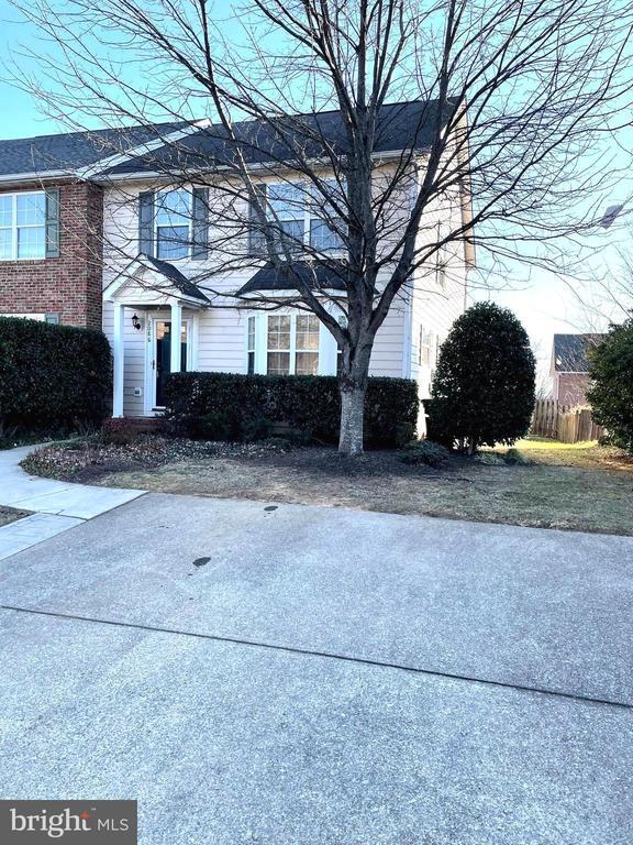 Building Photo - 2086 Cidermill Ln