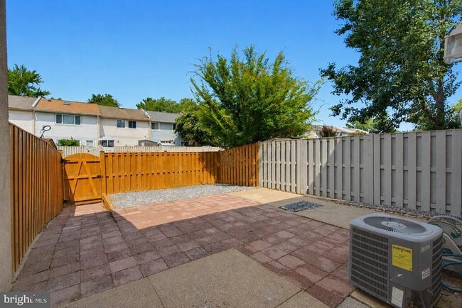 Building Photo - 744 Cordell Way