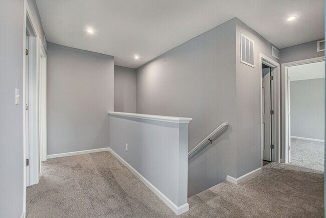 Building Photo - 54154 Angeline Dr