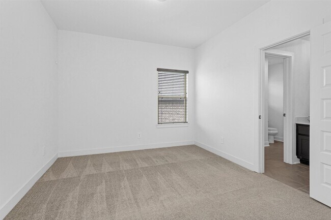 Building Photo - 634 Cibolo Creek Dr