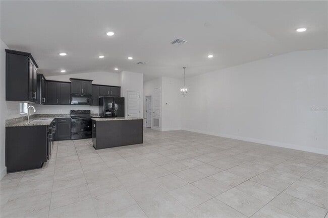 Building Photo - 9123 46th Ct E