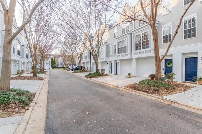 Building Photo - 1146 Village Ct SE