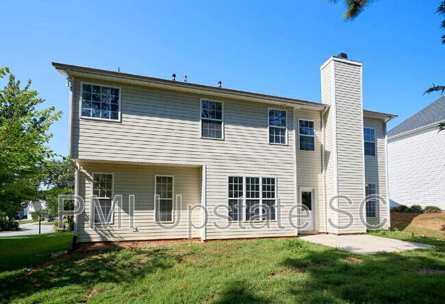 Building Photo - 307 Woodruff Lake Way