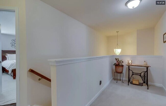 Building Photo - 26 Irvington Dr