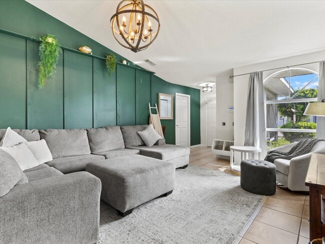 Building Photo - 5884 Milton Ave