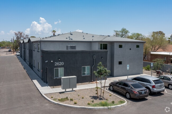 Primary Photo - Alborada Apartments