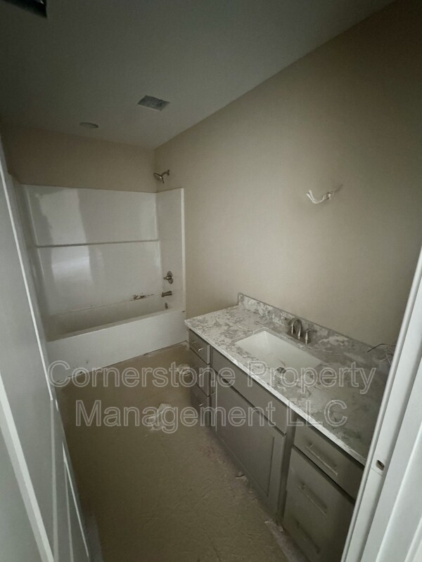 Building Photo - 8522 Kickapoo St