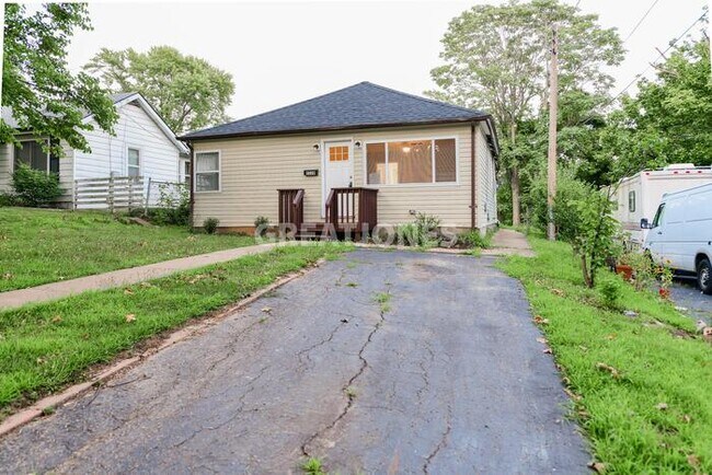 Building Photo - 2220 Gaebler Ave
