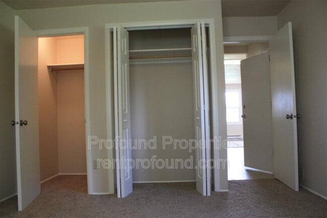 Building Photo - 2232 SE 105th Ave