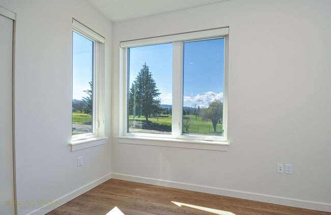 Building Photo - 1534 Myers Ln