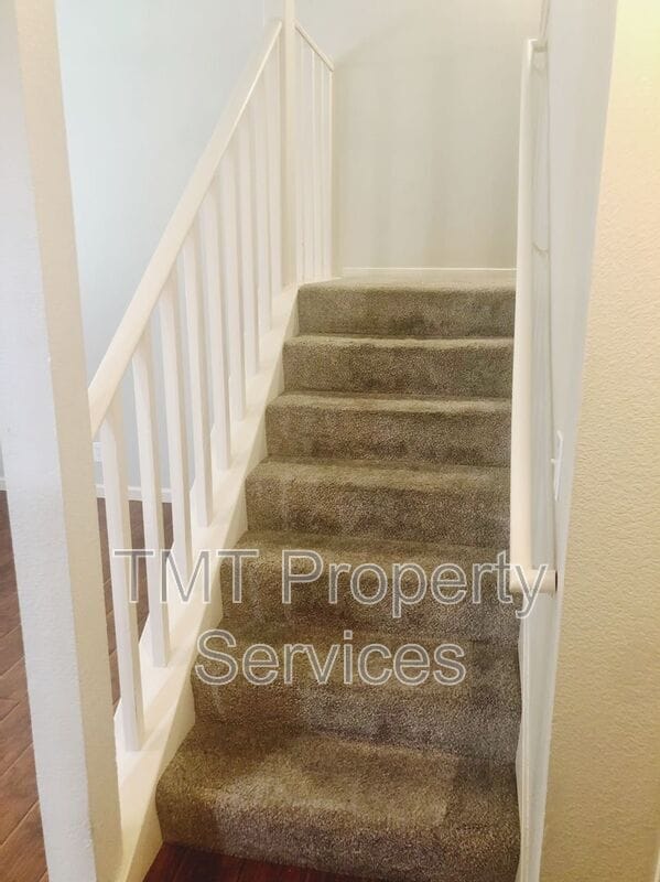 Building Photo - 169 Pierpoint Cir