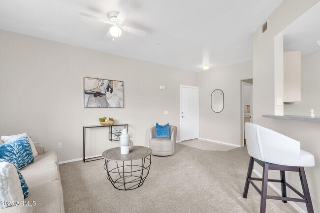 Building Photo - 13700 N Fountain Hills Blvd