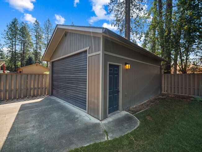 Building Photo - 5315 W Conestoga Ave