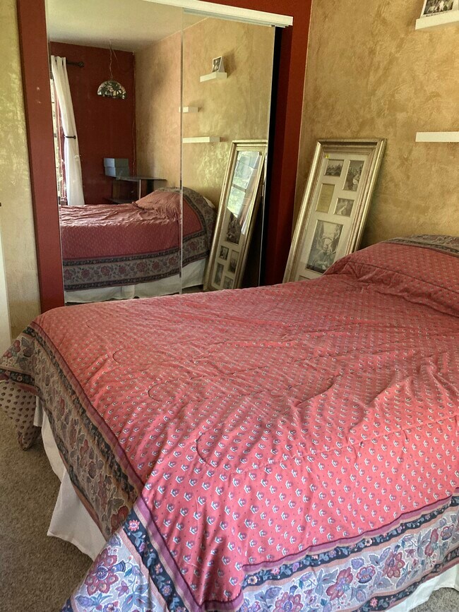 guest bedroom 2 - 14217 55th Ave SE