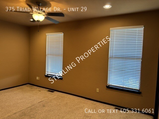 Building Photo - 375 Triad Village Dr