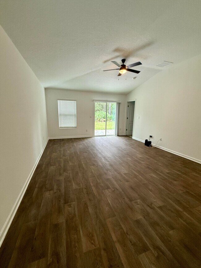 Building Photo - 46 Leidel Dr