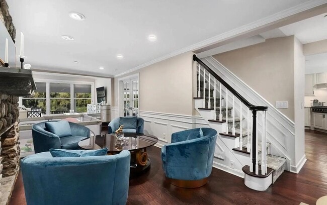 Building Photo - 777 Armonk Rd