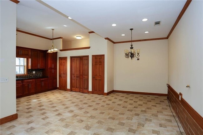 Building Photo - 3602 Jones Mill Rd