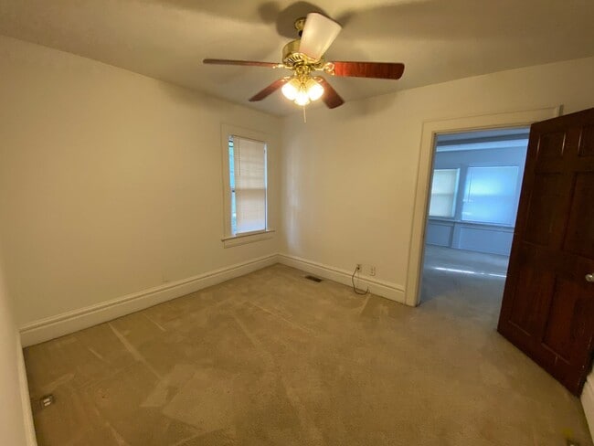 Building Photo - 137 Frambes Ave