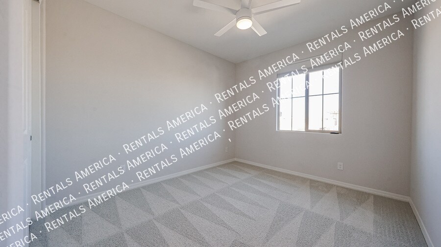 Building Photo - 17611 W Missouri Ave