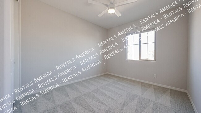 Building Photo - 17611 W Missouri Ave