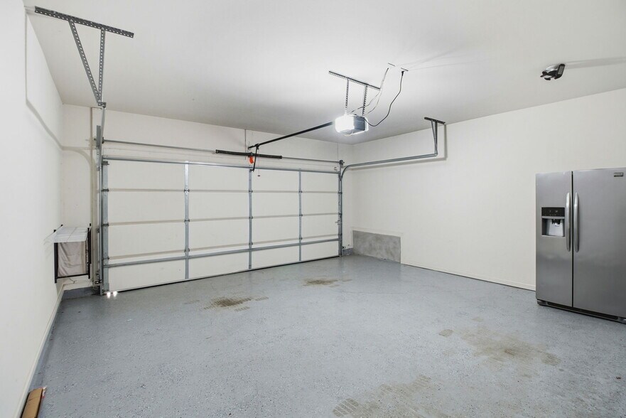 Building Photo - 3044 Big Sky Ln