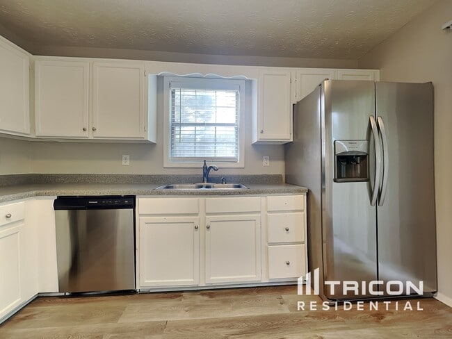 Building Photo - 1110 Karastan Court SW Marietta GA