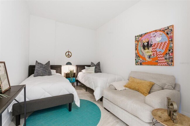 Building Photo - 777 3rd Ave N