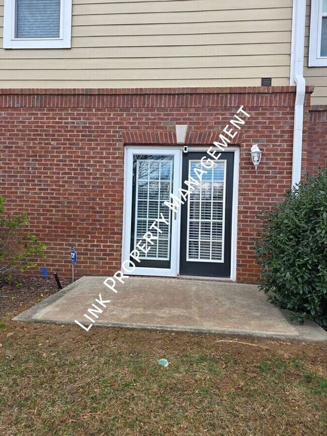 Building Photo - 5103 Regency Ct