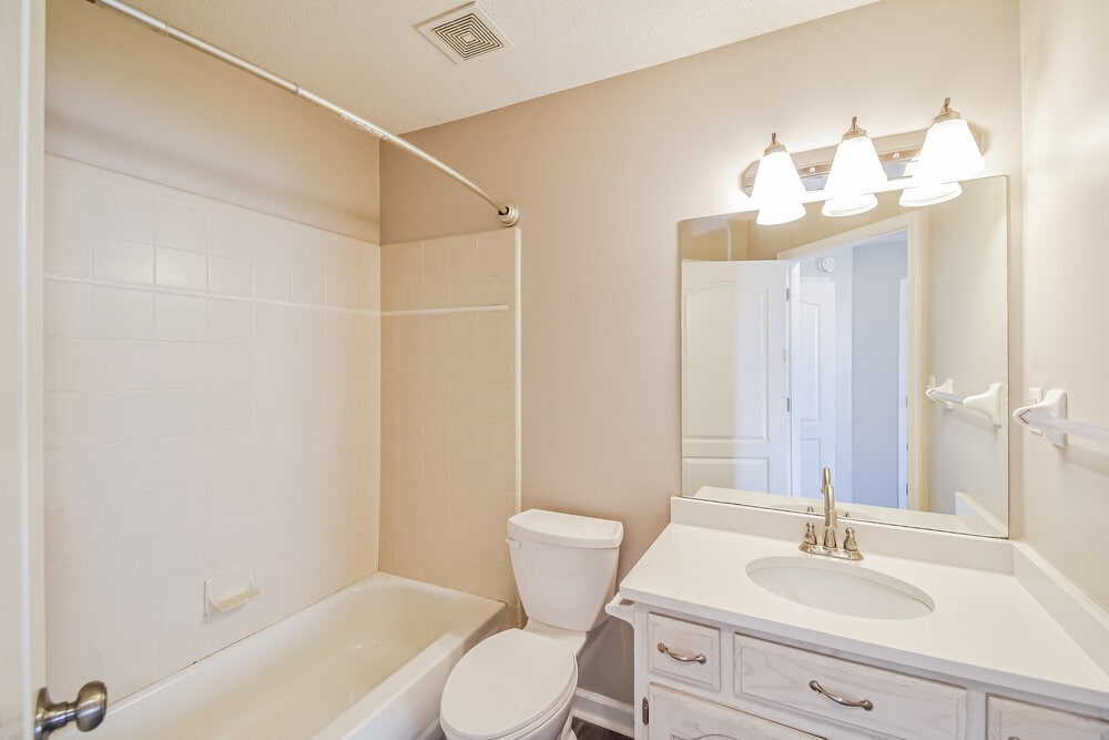 Building Photo - 3721 College Bluff