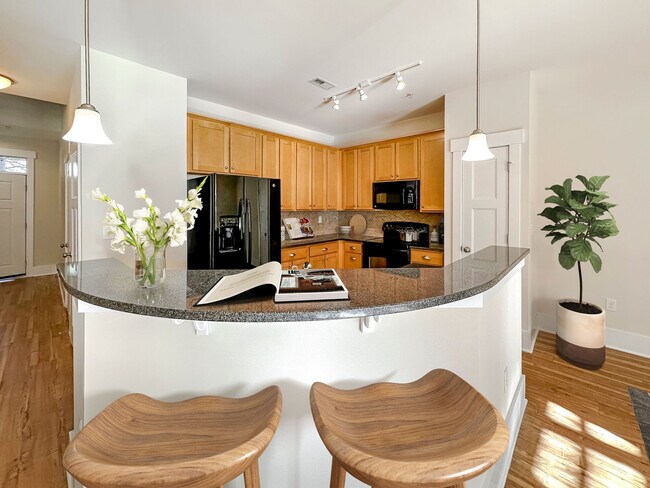Building Photo - The Townhomes at Chapel Watch Village
