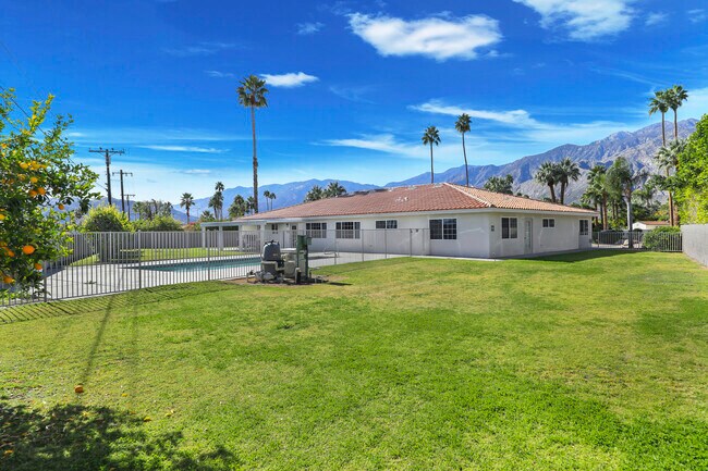 Building Photo - 2246 Paseo Roseta