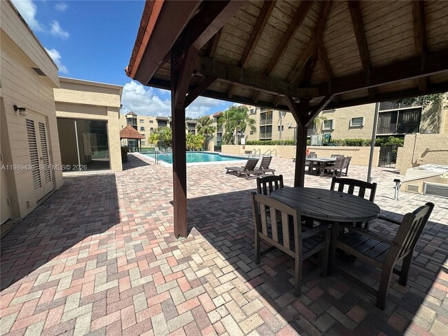 Building Photo - 10401 W Broward Blvd